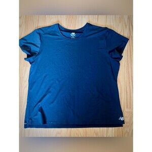 New Balance Short Sleeve Top in Navy Size 1X